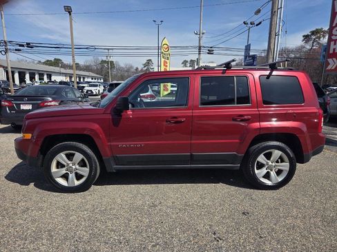 Used 2014 Jeep Patriot Latitude image 6