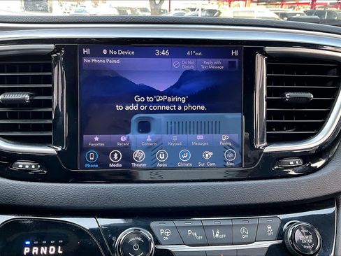 Used 2018 Chrysler Pacifica Touring-L Plus w/ Advanced Safetytec Group image 30