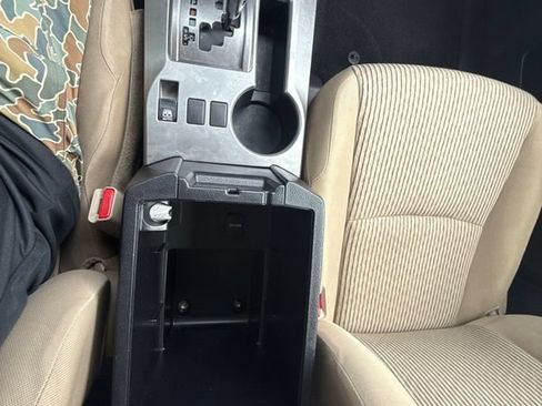 Used 2016 Toyota 4Runner SR5 RWD image 37