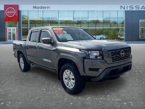 Certified 2023 Nissan Frontier SV AWD/4WD image 3