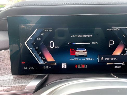 Used 2024 BMW i7 xDrive60 AWD/4WD image 22