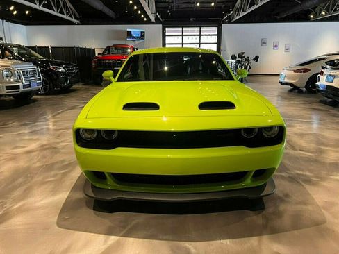 Used 2023 Dodge Challenger SRT Hellcat w/ Driver Convenience Group RWD image 8