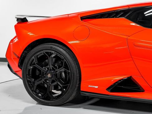 Used 2023 Lamborghini Huracan Tecnica RWD image 49