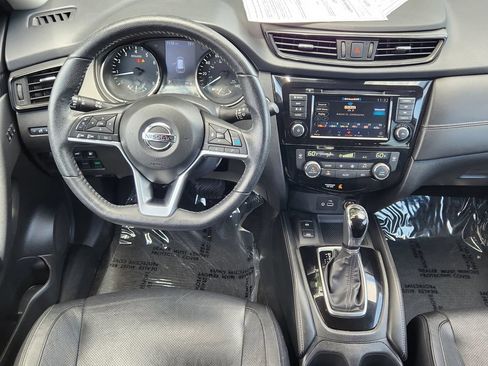 Used 2020 Nissan Rogue SL AWD/4WD image 3