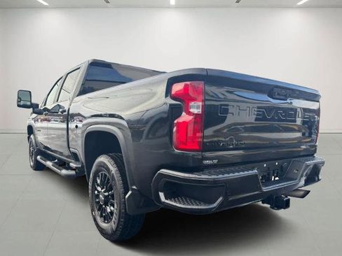 Used 2021 Chevrolet Silverado 2500 LTZ w/ LTZ Plus Package image 5