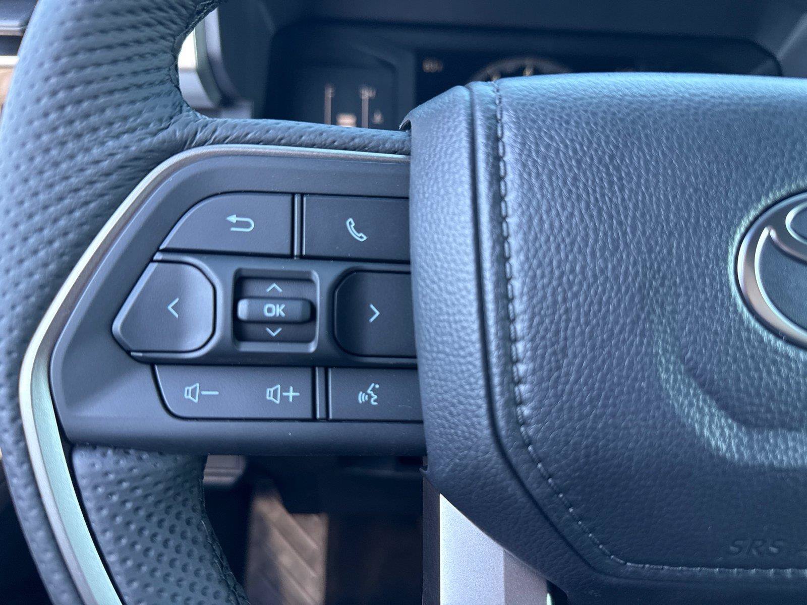 Used 2026 Toyota Tacoma SR5 AWD/4WD image 15