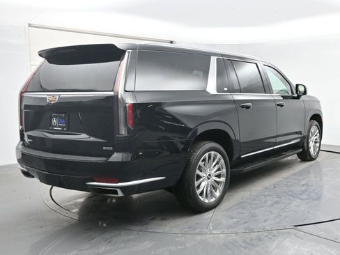 Used 2023 Cadillac Escalade ESV Premium Luxury image 5