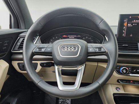 Used 2023 Audi Q5 2.0T Premium w/ Convenience Package AWD/4WD image 29