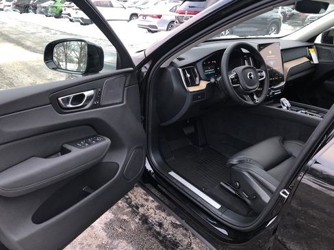 New 2026 Volvo XC60 B5 Ultra w/ Protection Package Premier AWD/4WD image 10