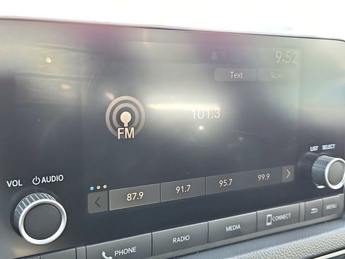Used 2025 Honda Civic Sport image 22