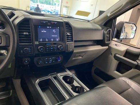 Used 2019 Ford F150 XL w/ Equipment Group 101A Mid AWD/4WD image 14