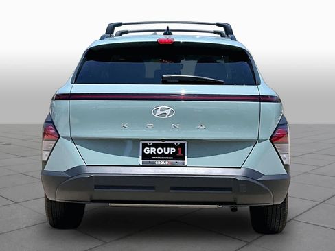 Used 2025 Hyundai Kona SEL FWD image 5