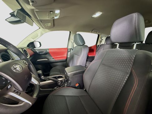 Used 2021 Toyota Tacoma SR5 image 21