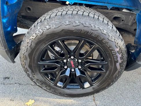 Used 2022 GMC Sierra 1500 Elevation image 37