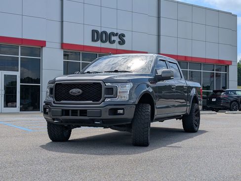 Used 2018 Ford F150 Platinum w/ Equipment Group 701A Luxury AWD/4WD image 1
