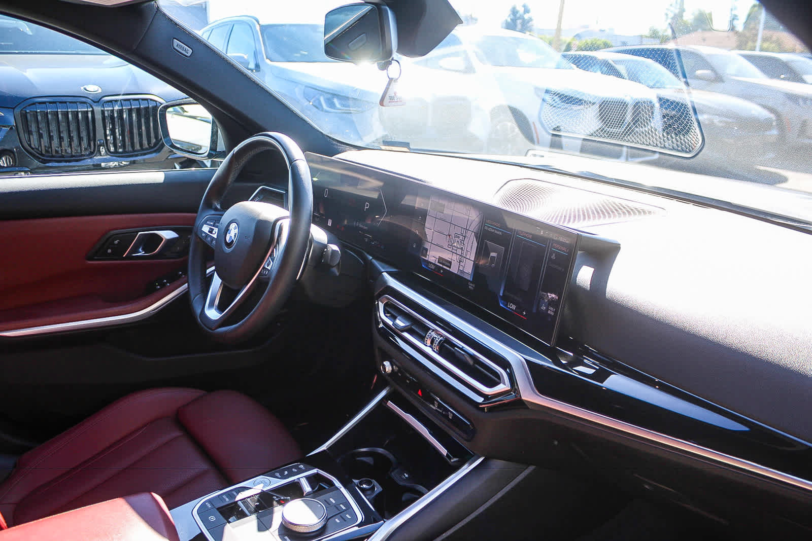 Used 2024 BMW 330i Sedan w/ Convenience Package RWD image 15