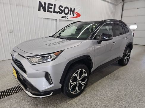 Used 2021 Toyota RAV4 XSE w/ Weather Package image 4