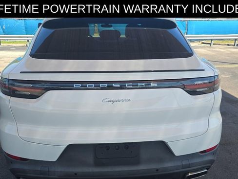 Used 2020 Porsche Cayenne image 4