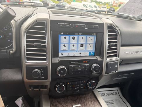 Used 2017 Ford F350 Lariat w/ Chrome Package AWD/4WD image 21
