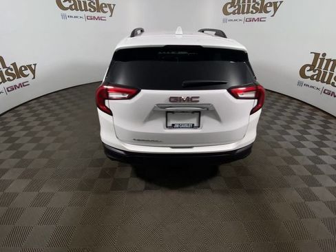 Certified 2023 GMC Terrain SLE w/ Driver Convenience Package FWD image 7