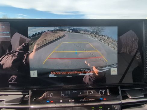 Used 2026 Toyota Sienna Limited image 21