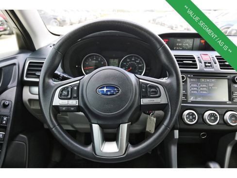Used 2017 Subaru Forester 2.5i w/ Alloy Wheel Package image 16