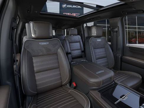 New 2026 GMC Yukon XL Denali Ultimate w/ LPO, Illumination Package AWD/4WD image 16