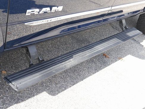 Used 2024 RAM 2500 Limited image 11