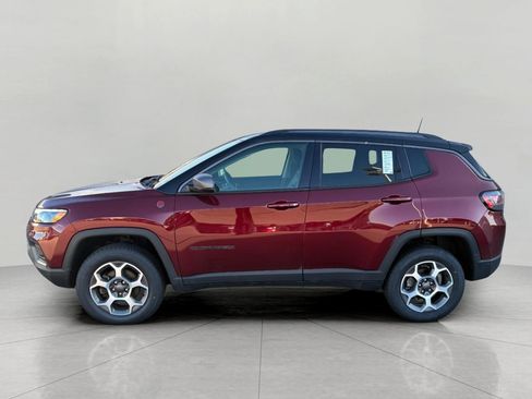 Used 2022 Jeep Compass Trailhawk w/ Trailhawk Elite Group AWD/4WD image 5