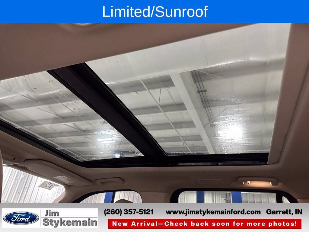 Used 2023 Ford Expedition Limited AWD/4WD image 10