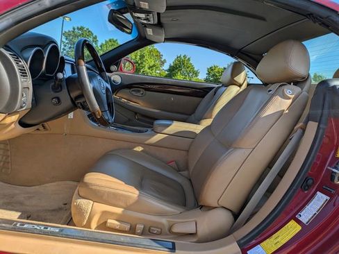 Used 2006 Lexus SC 430 Convertible image 25