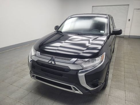 Used 2019 Mitsubishi Outlander SE image 15