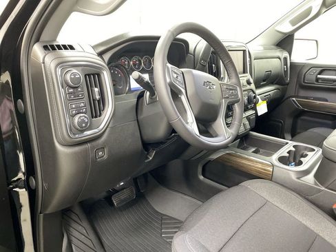 Used 2022 Chevrolet Silverado 1500 LT Trail Boss image 10