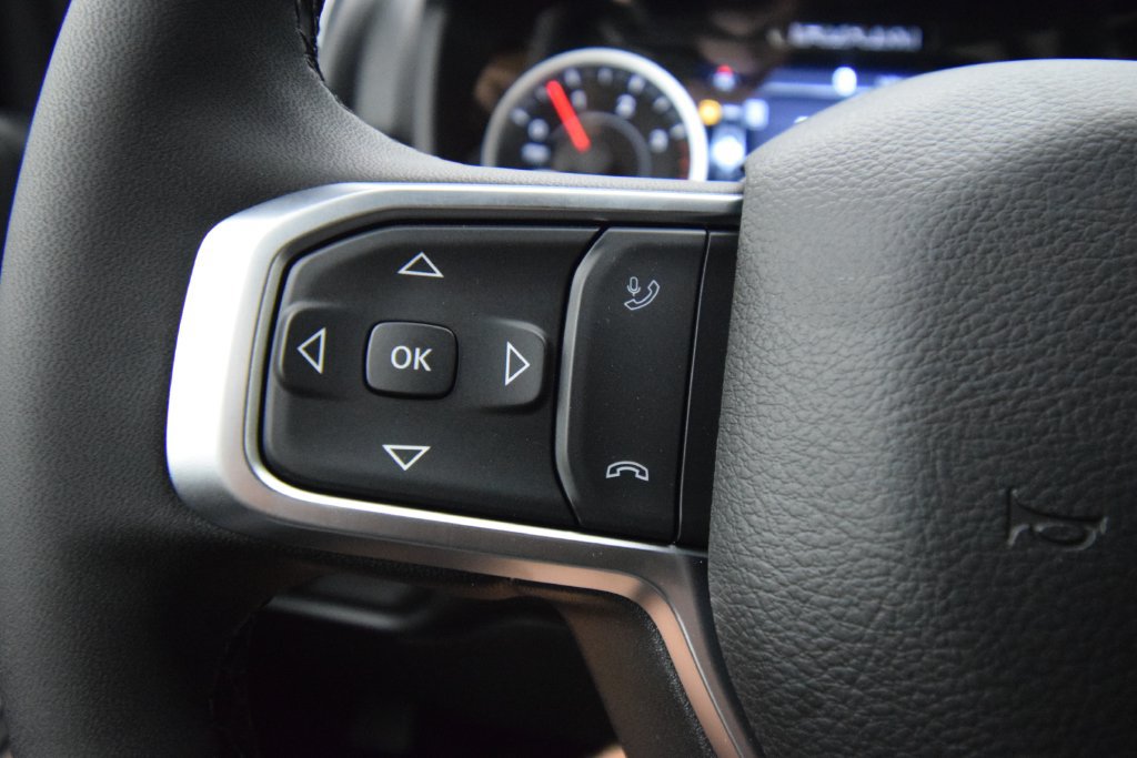 New 2027 RAM 3500 Big Horn AWD/4WD image 32