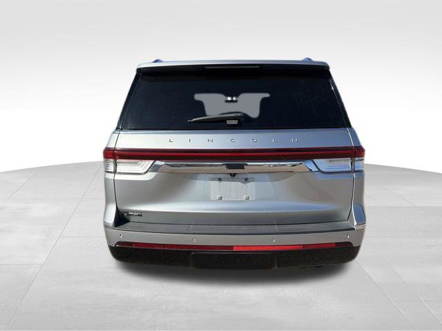 Used 2024 Lincoln Navigator Reserve AWD/4WD image 9