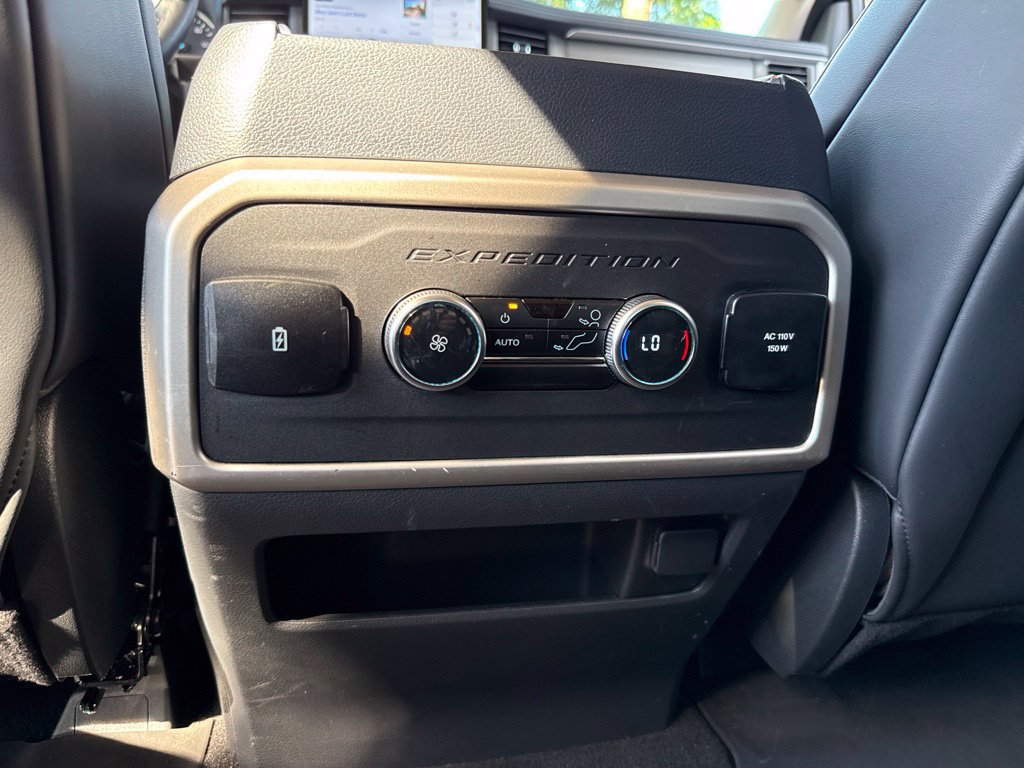 Used 2023 Ford Expedition XLT RWD image 64