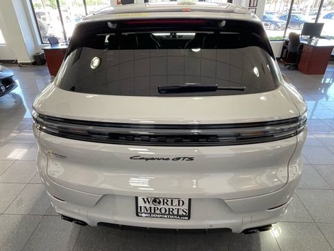 Used 2025 Porsche Cayenne GTS AWD/4WD image 4