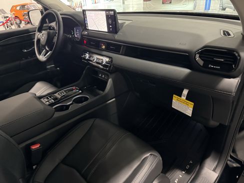 New 2026 Honda Pilot Touring image 41