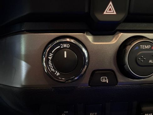 Used 2021 Toyota Tacoma SR5 w/ Technology Package image 33