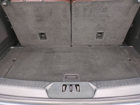 Used 2023 Ford Explorer Platinum w/ Technology Package image 36