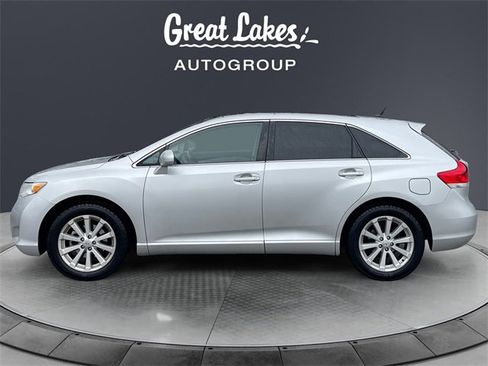 Used 2009 Toyota Venza image 2