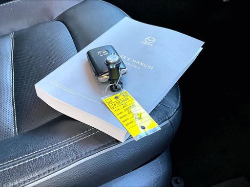 Used 2025 MAZDA CX-5 AWD 2.5 S w/ Preferred Package image 15