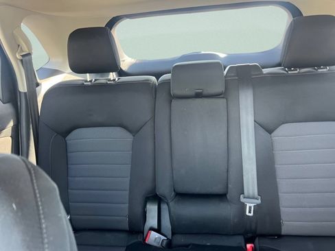 Used 2017 Ford Edge SE w/ Cargo Accessory Package AWD/4WD image 24
