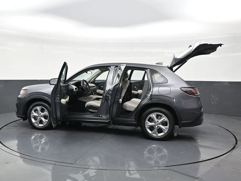 Used 2024 Honda HR-V LX image 31