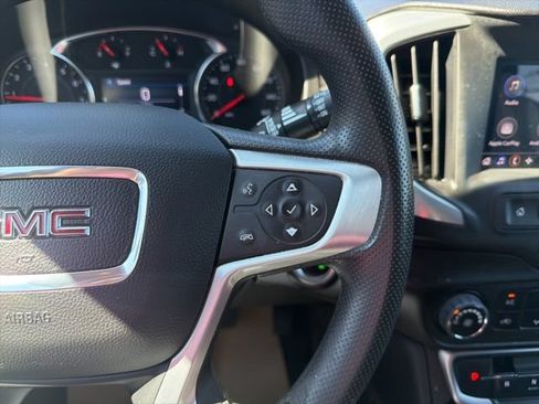Used 2023 GMC Terrain SLE FWD image 25