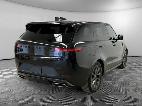 Used 2024 Land Rover Range Rover Sport SE AWD/4WD image 5