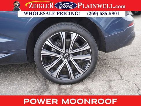 Used 2023 Volvo XC60 B5 Ultimate image 9