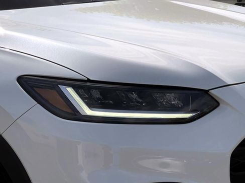 Certified 2023 Honda HR-V LX image 8