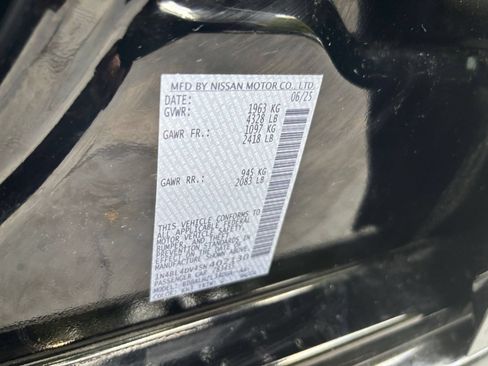 Used 2025 Nissan Altima 2.5 SV FWD image 24