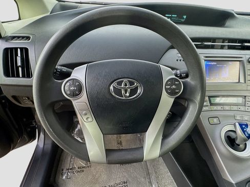 Used 2014 Toyota Prius Two FWD image 13